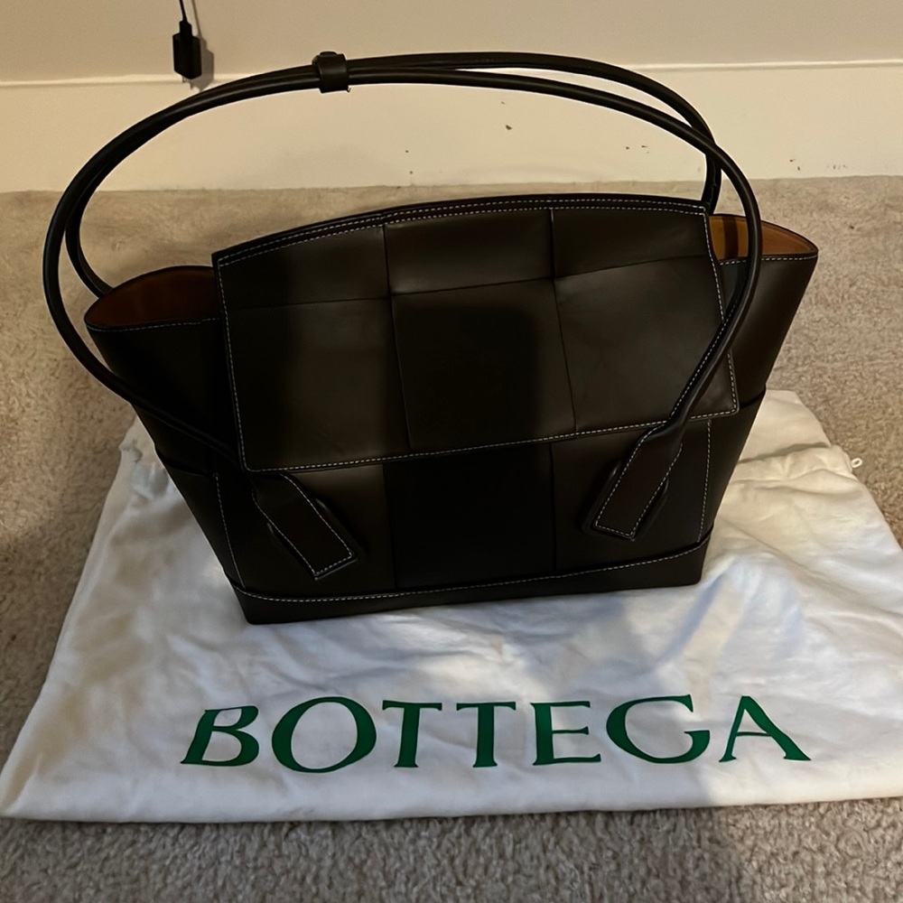 Arco 56 Large Top-Handle Bag